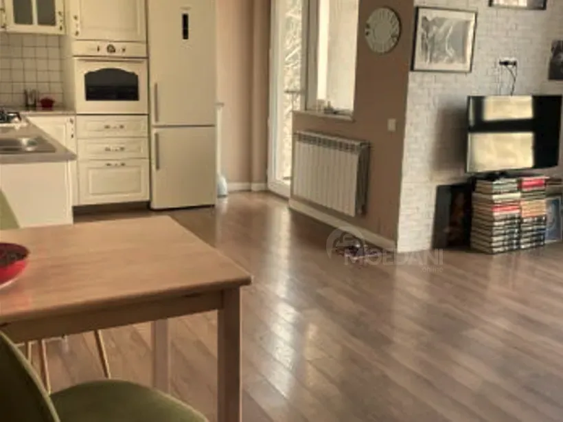 ქირავდება 2 ოთახიანი ბინა 70მ² 4/10 სართ თბილისი - photo 1