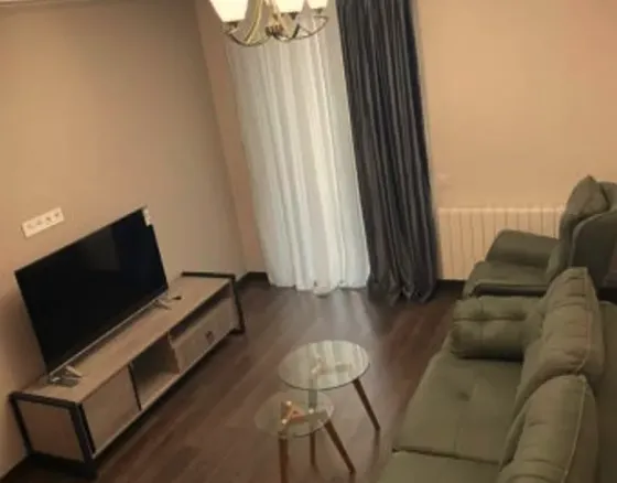 ქირავდება 2 ოთახიანი ბინა 55მ² 5/9 სართ თბილისი