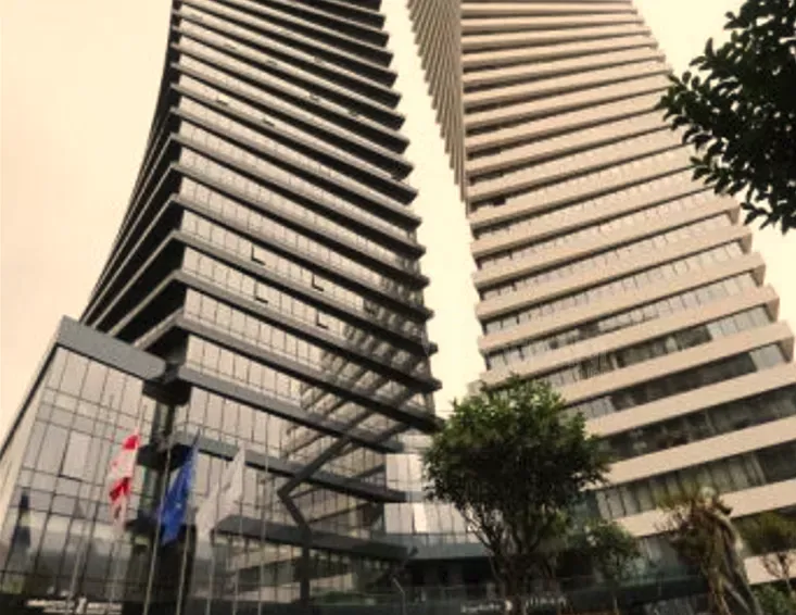 ქირავდება 3 ოთახიანი ბინა 95მ² 20/33 სართ თბილისი - photo 1