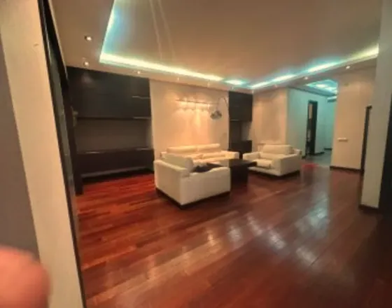 ქირავდება 5 ოთახიანი ბინა 220მ² 8/13 სართ თბილისი