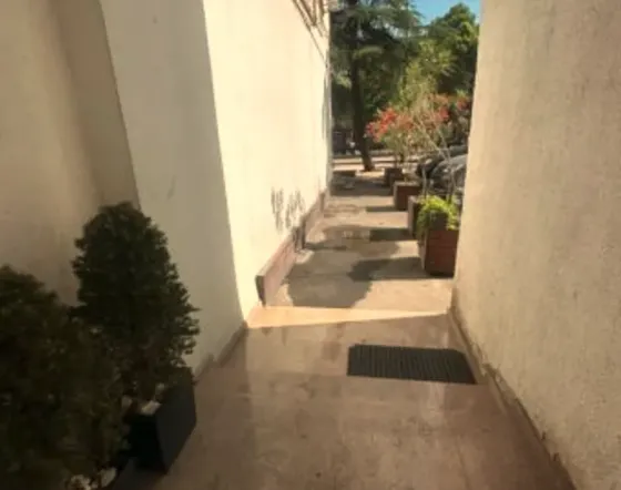 ქირავდება 5 ოთახიანი ბინა 220მ² 8/13 სართ თბილისი