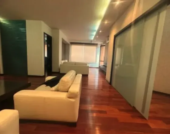 ქირავდება 5 ოთახიანი ბინა 220მ² 8/13 სართ თბილისი