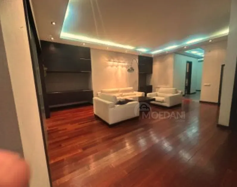 ქირავდება 5 ოთახიანი ბინა 220მ² 8/13 სართ თბილისი - photo 5