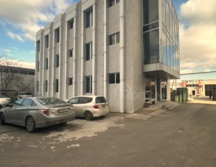 Ქირავდება საოფისე კომერციული ფართი დიდ დიღომში თბილისი - photo 1