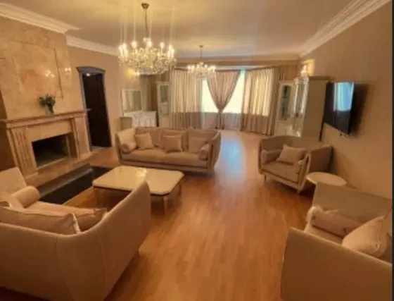 ქირავდება 6 ოთახიანი ბინა 250მ² 7/12 სართ თბილისი