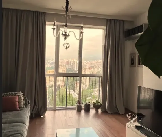 ქირავდება 2 ოთახიანი ბინა 67მ² 21/24 სართ თბილისი