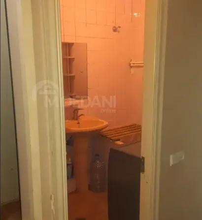 იყიდება 3 ოთახიანი ბინას $95 000  თბილისში  70მ² 7/8 სართ თბილისი - photo 6