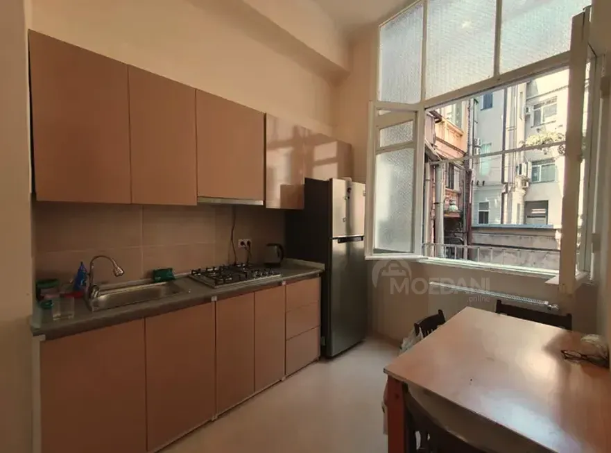 Продам 2-комн. квартиру 107м² 1/3 эт. Тбилиси - изображение 4