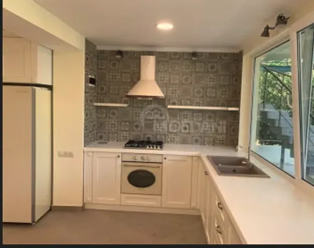 Сдам Дом 200м² Тбилиси - изображение 1