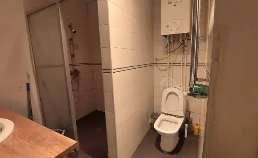 ქირავდება 2 ოთახიანი ბინა 76მ² 1/3 სართ თბილისი - photo 8