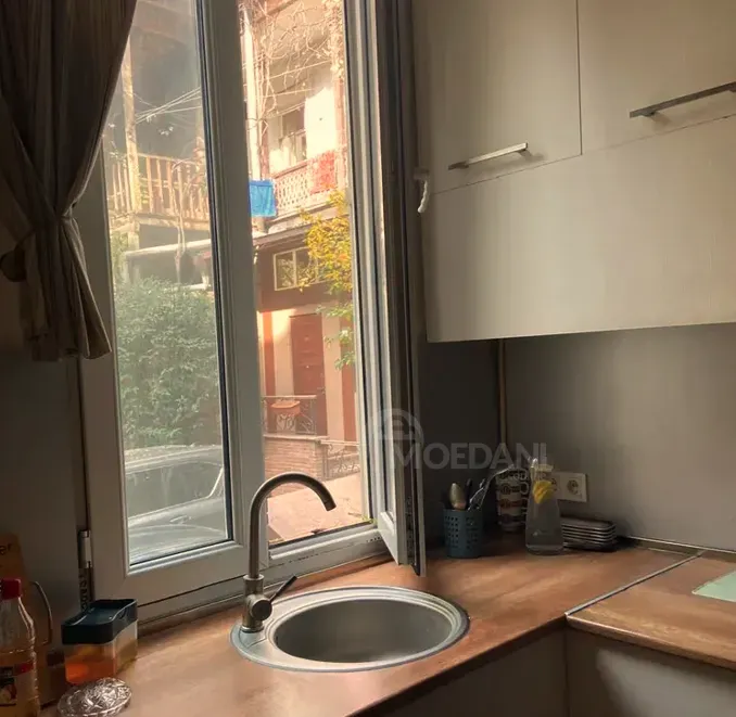 ქირავდება 2 ოთახიანი ბინა 76მ² 1/3 სართ თბილისი - photo 5