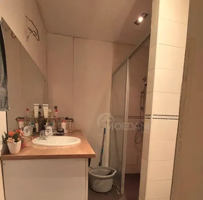 ქირავდება 2 ოთახიანი ბინა 76მ² 1/3 სართ თბილისი - photo 4