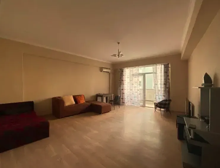 ქირავდება 3 ოთახიანი ბინა 125მ² 4/12 სართ თბილისი - photo 1