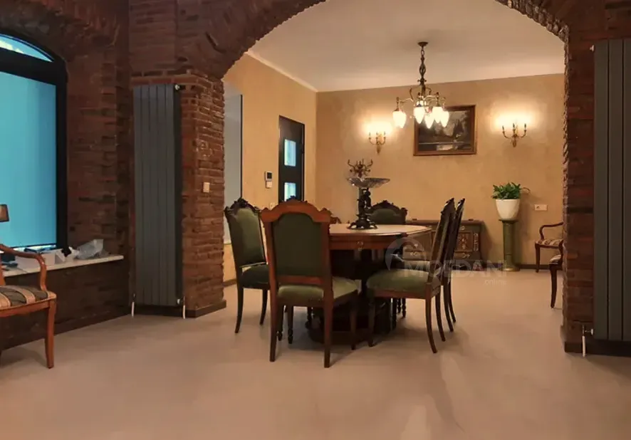 Universal commercial space for rent in Chugureti Tbilisi - photo 1