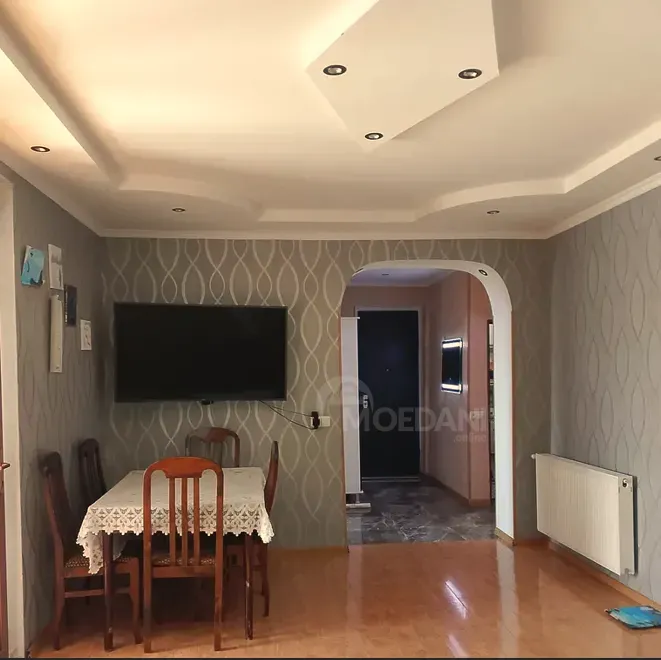 იყიდება 3 ოთახიანი ბინას $85 000  თბილისში  79მ² 9/9 სართ თბილისი - photo 4