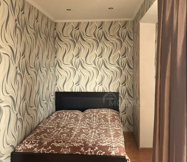 Apartments For Sale three-room 79м² 9/9 floor Tbilisi - photo 2