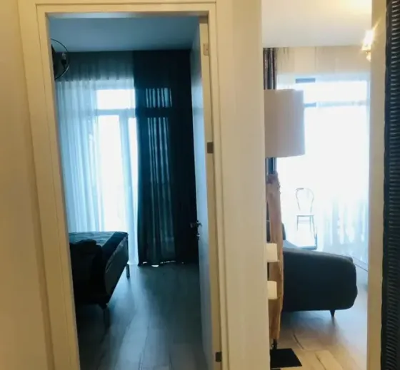 ქირავდება 2 ოთახიანი ბინა 55მ² 22/25 სართ თბილისი