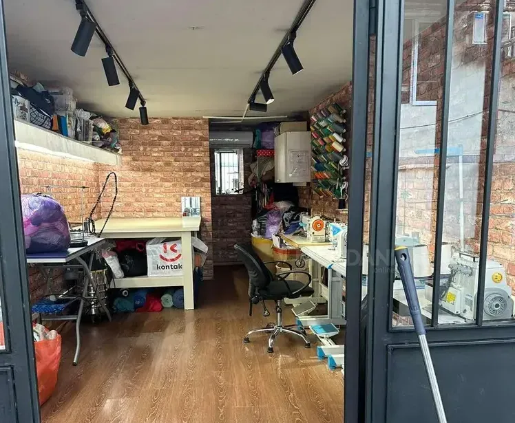 Special commercial space for sale in Saburtalo Tbilisi - photo 1