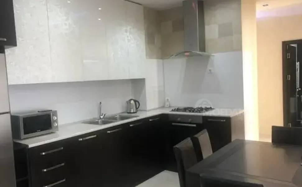 ქირავდება 3 ოთახიანი ბინა 90მ² 2/10 სართ თბილისი - photo 2