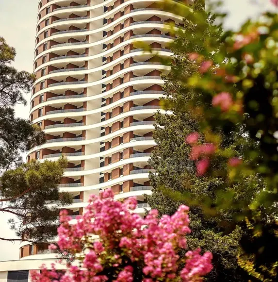 Garage for rent, commercial space in Saburtalo Tbilisi - photo 1