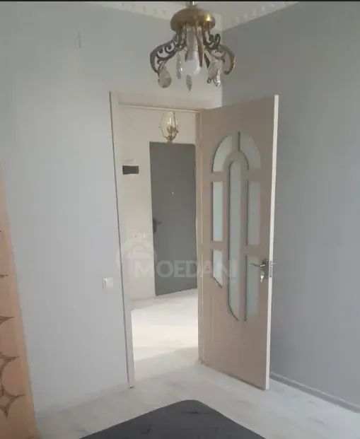 ქირავდება 3 ოთახიანი ბინა 82მ² 4/8 სართ თბილისი - photo 5