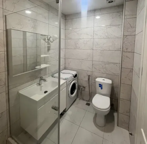 ქირავდება 2 ოთახიანი ბინა 52მ² 3/5 სართ თბილისი