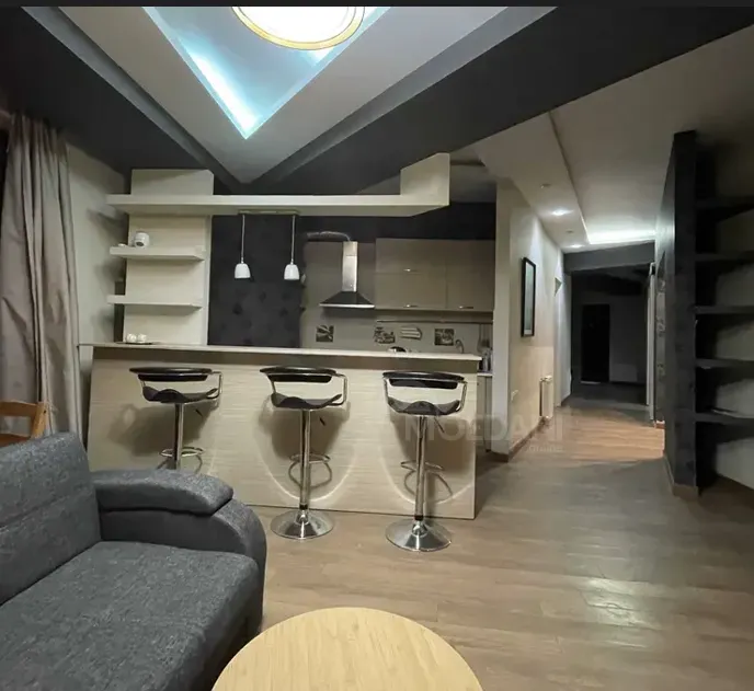 ქირავდება 3 ოთახიანი ბინა 84მ² 6/8 სართ თბილისი - photo 2