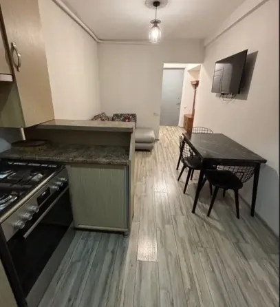 Сдам 2-комн. квартиру 50м² 2/8 эт. Тбилиси