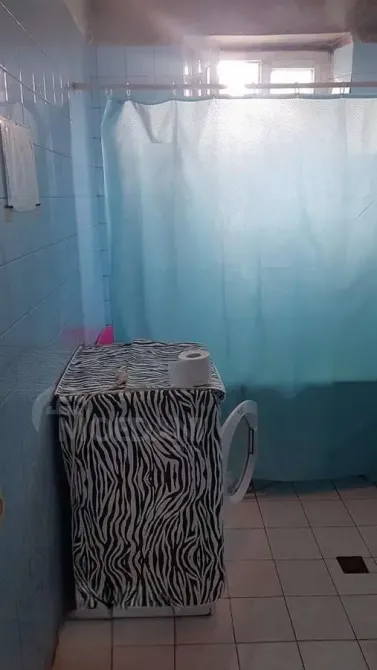 Apartments For Rent three-room 60м² 1/3 floor Tbilisi - photo 2