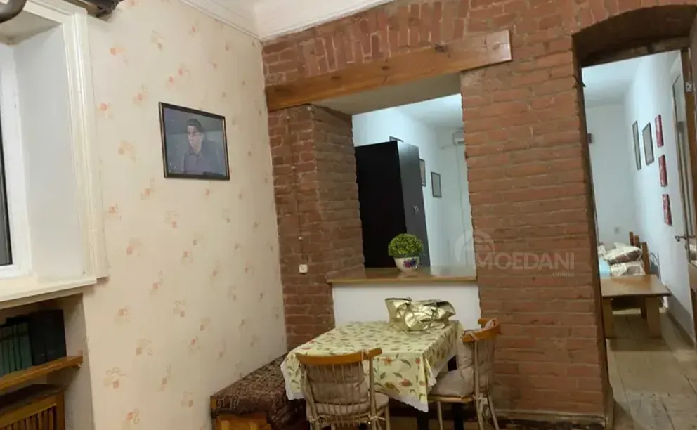 Сдам 2-комн. квартиру 45м² 2/3 эт. Тбилиси - изображение 2