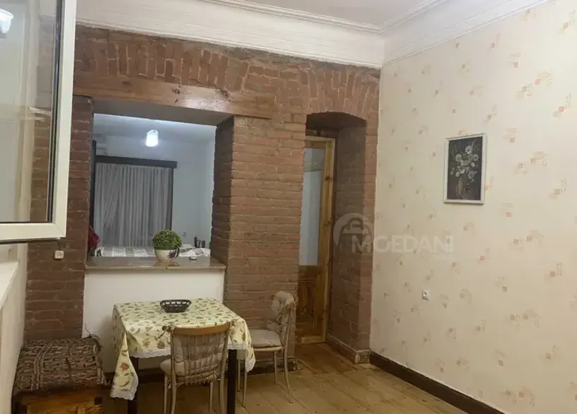 Сдам 2-комн. квартиру 45м² 2/3 эт. Тбилиси - изображение 1