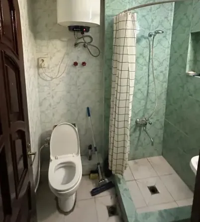 ქირავდება 2 ოთახიანი ბინა 50მ² 3/5 სართ თბილისი