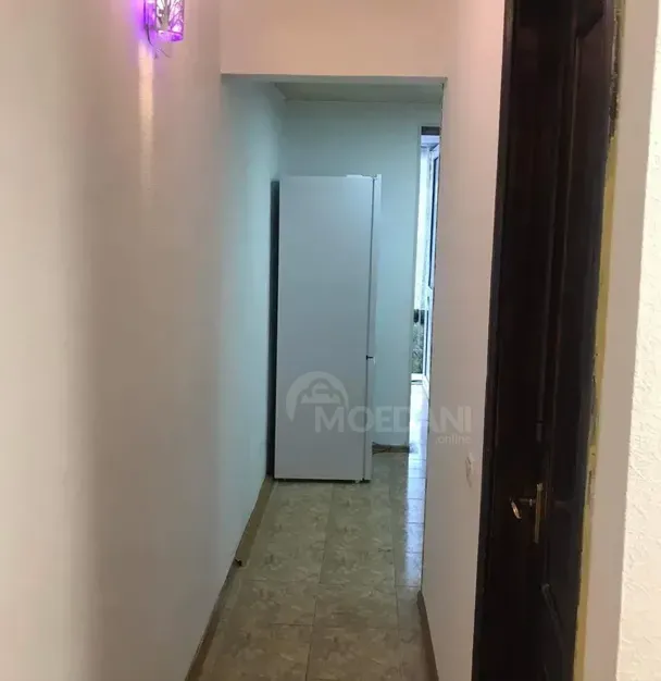 ქირავდება 2 ოთახიანი ბინა 15მ² 4/4 სართ თბილისი - photo 4