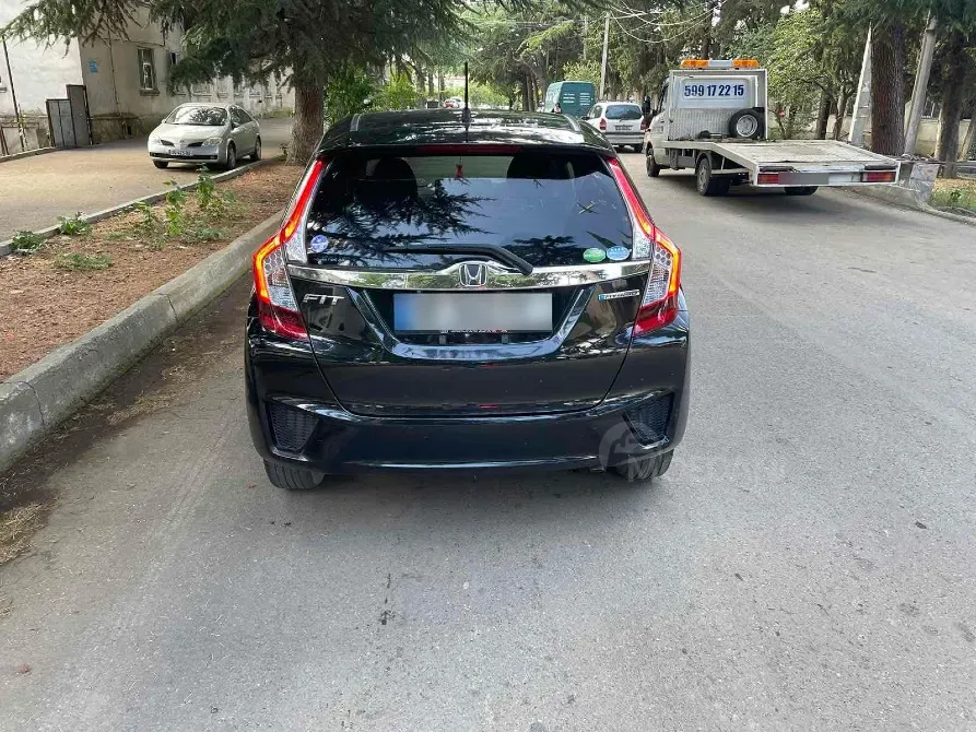 Honda Fit 2016 თბილისი - photo 4