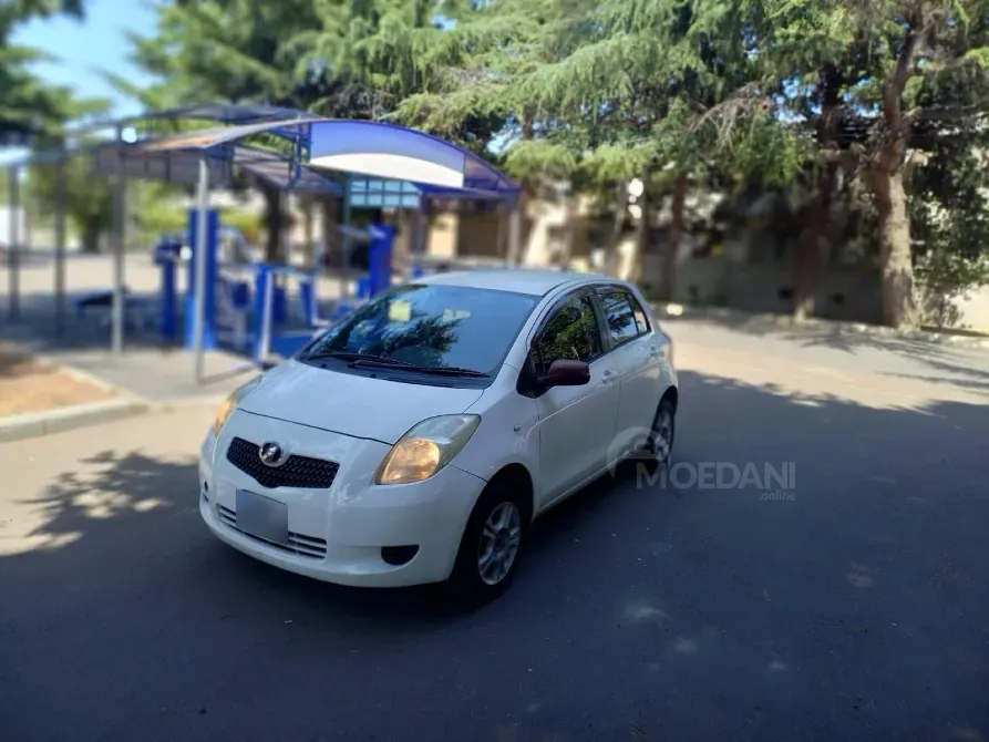Toyota Vitz 1.3L 2005 Тбилиси - изображение 1