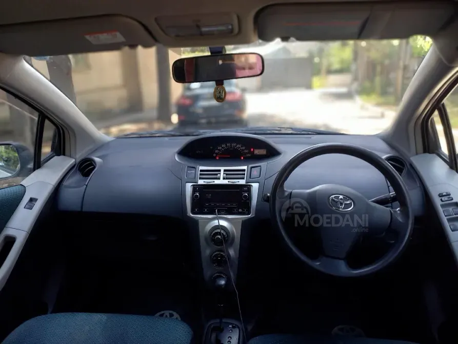 Toyota Vitz 1.3L 2005 Тбилиси - изображение 4