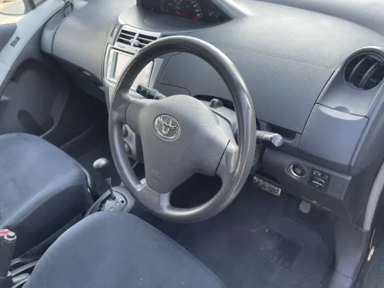 Toyota Vitz 2005 Tbilisi