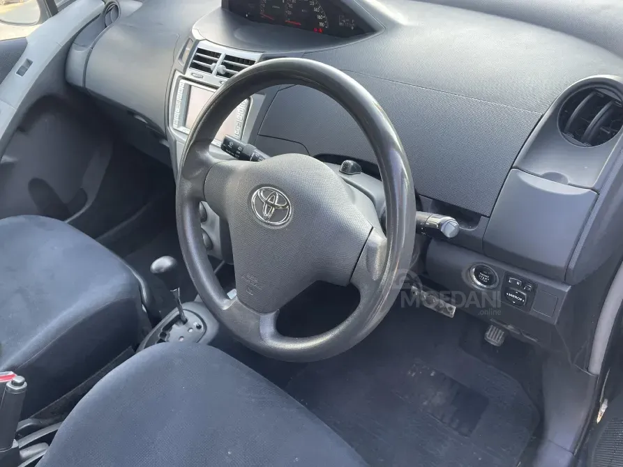 Toyota Vitz 1.3L 2005 Тбилиси - изображение 4