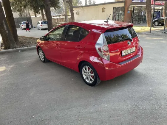 Toyota Prius C 2012 Tbilisi