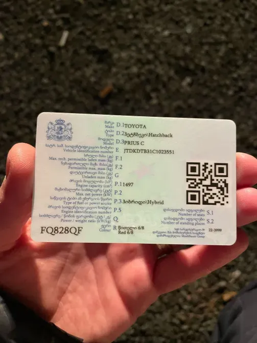 Toyota Prius C 1.5L 2012 Тбилиси - изображение 4