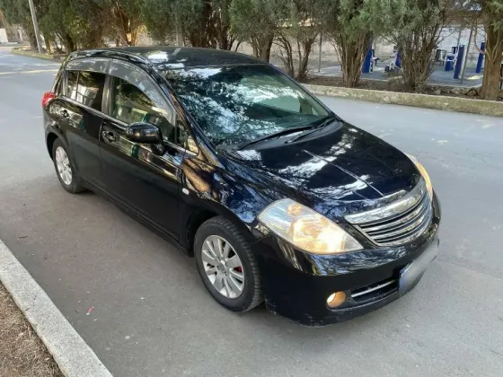 Nissan Tiida 2004 Tbilisi