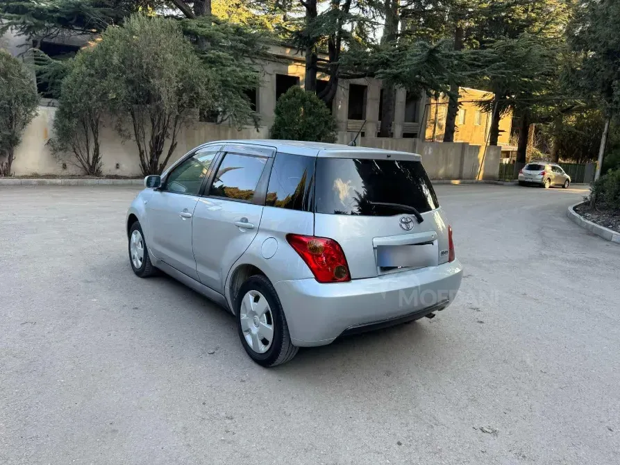 Toyota Ist 1.3L 2002 Тбилиси - изображение 4