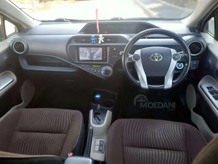 Toyota Aqua 1.5L 2012 Тбилиси - изображение 3