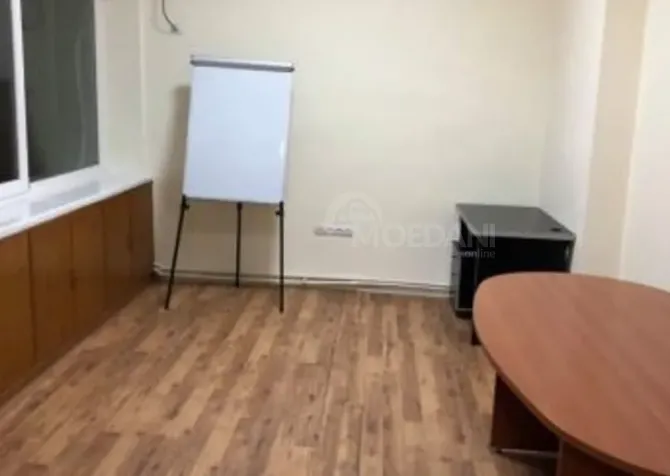 Ქირავდება საოფისე კომერციული ფართი ვაკეში თბილისი - photo 2
