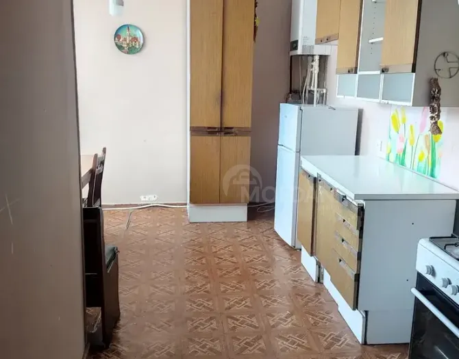Იყიდება 2 ოთახიანი ბინას $80 000 თბილისში 70მ² 7/11 სართ თბილისი - photo 2