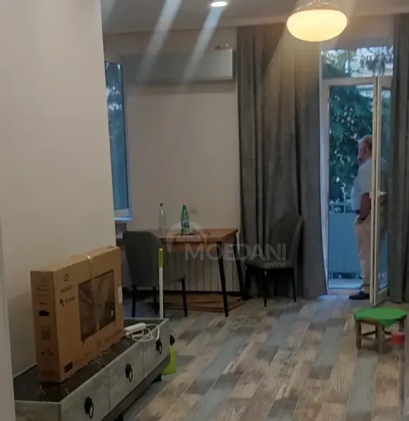 ქირავდება 3 ოთახიანი ბინა 80მ² 2/5 სართ თბილისი - photo 1