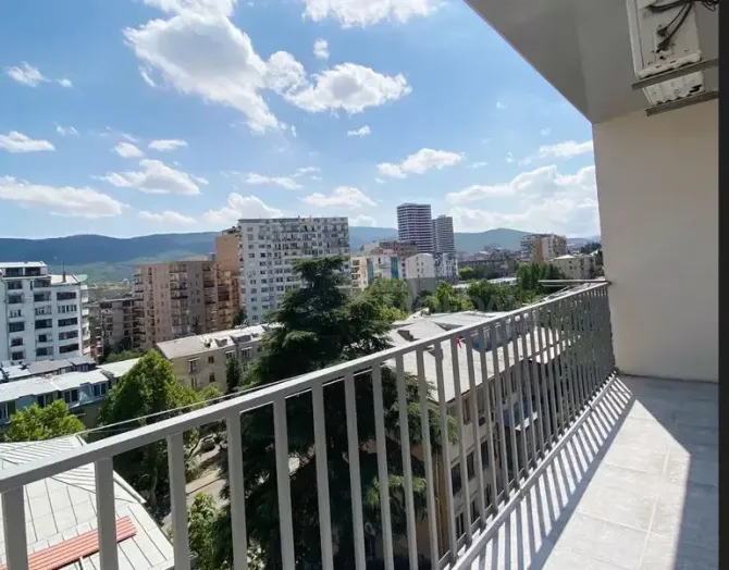 Იყიდება 4 ოთახიანი ბინას $1 000 თბილისში 160მ² 6/8 სართ თბილისი - photo 1