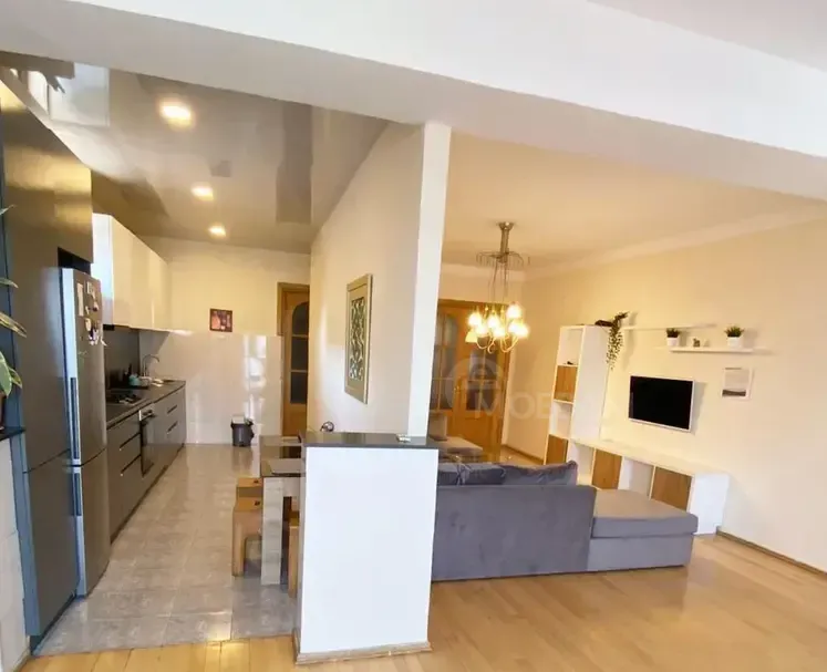 Продам 4-комн. квартиру 160м² 6/8 эт. Тбилиси - изображение 2