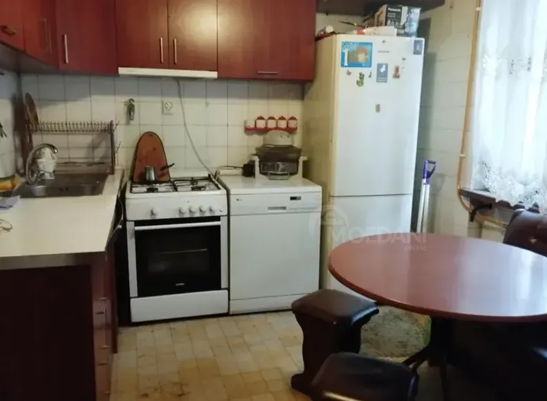 Продам 4-комн. квартиру 100м² 1/9 эт. Тбилиси - изображение 5