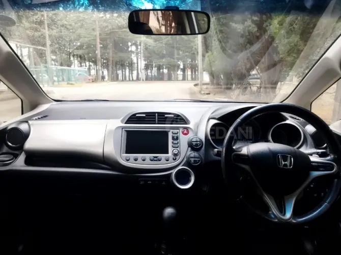 Honda Fit 2011 Тбилиси - изображение 2